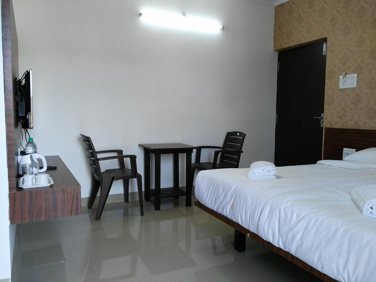 Iora Baga Beach Luaran gambar